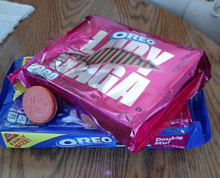 Lady+Gaga+and+Oreo+have+collaborated+to+bring+a+new%2C+pink+Oreo+cookie.