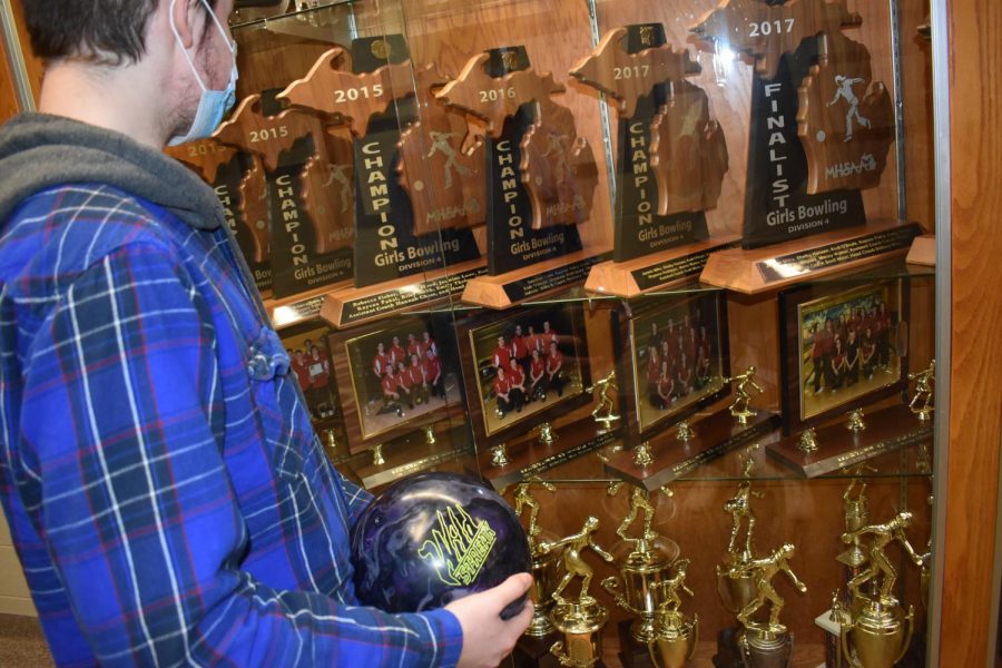 A member of the Bowling team looks back at St. Louis programs past success.