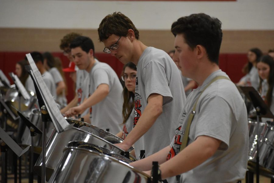 The Steel Band puts on a great performance with many fun and upbeat songs.
