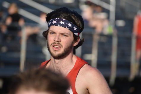 Grant Bebow captured while running in 3200. 