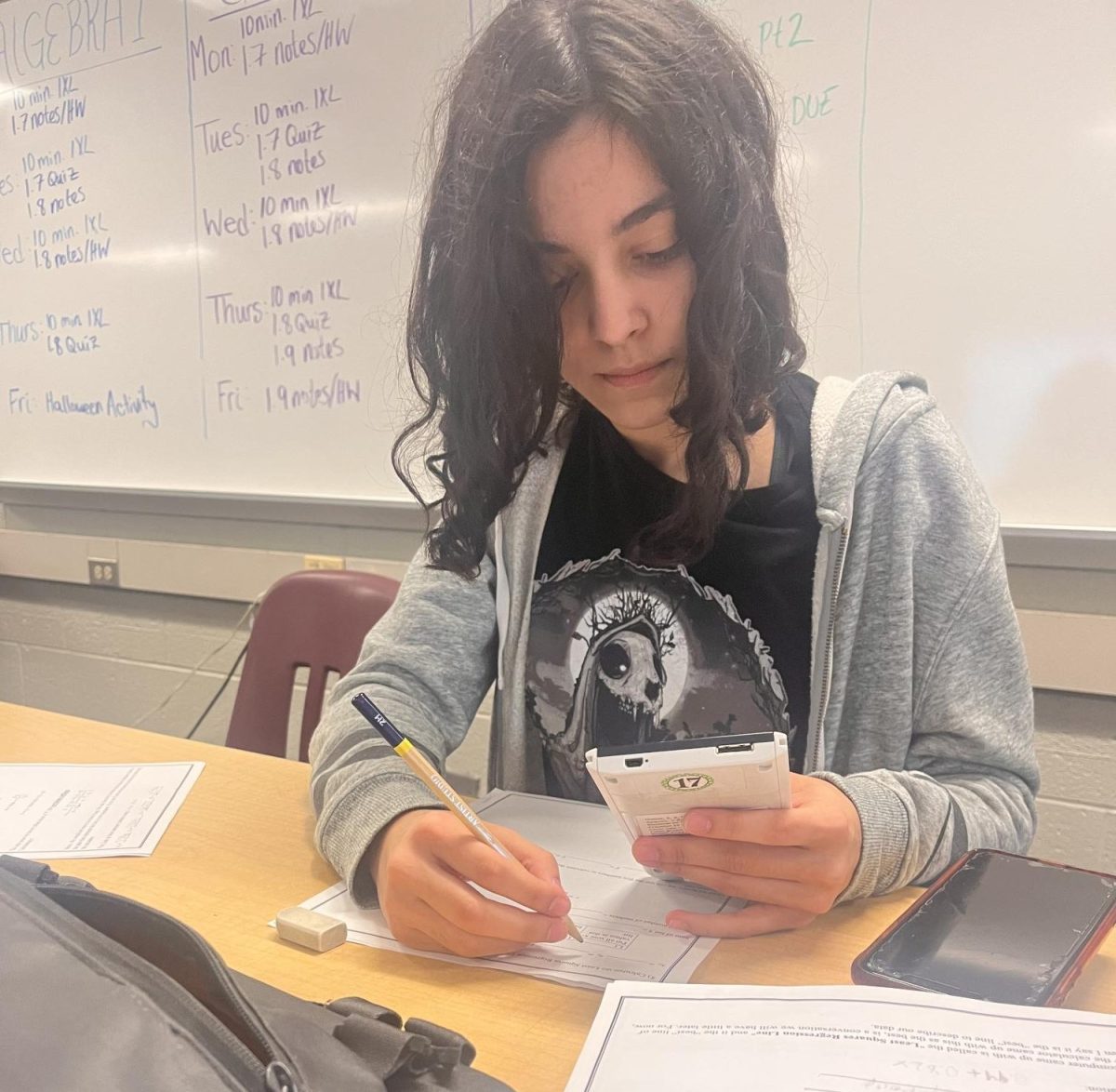 Senior Kaya Munoz works hard on her homework.