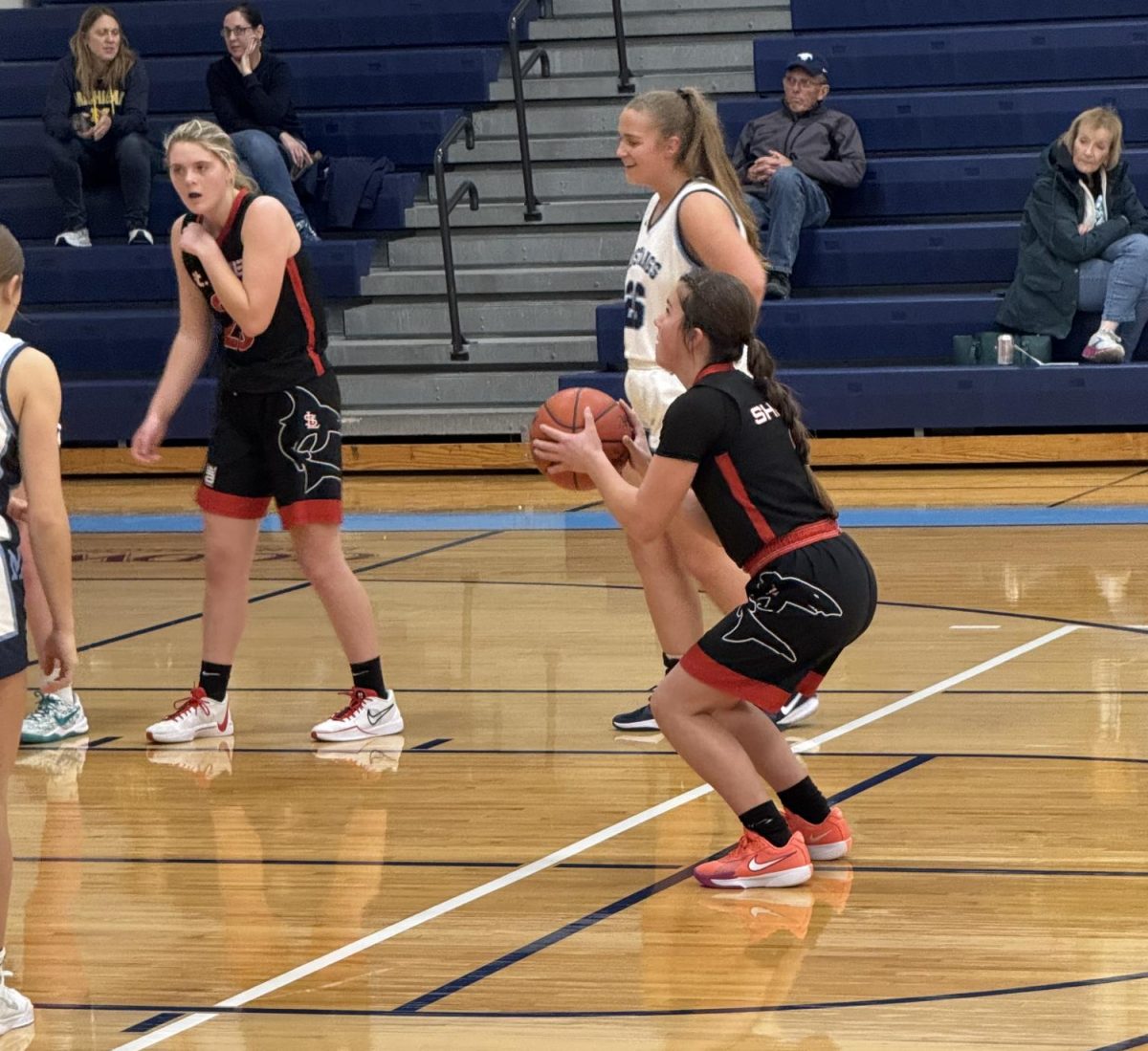 Junior Halle Hoyt prepares to shoot a free throw.