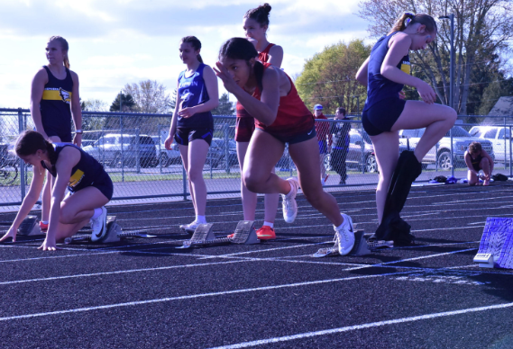 Brianna Griffin prepares to run the 100-meter dash.